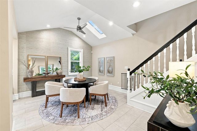 841 24TH AVENUE N, St Petersburg, FL 33704