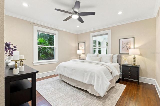 841 24TH AVENUE N, St Petersburg, FL 33704