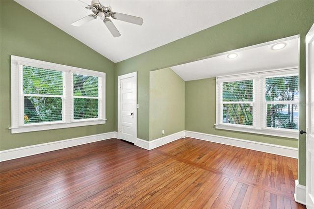841 24TH AVENUE N, St Petersburg, FL 33704