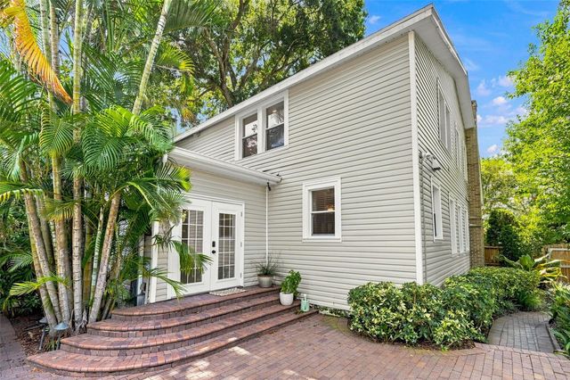 841 24TH AVENUE N, St Petersburg, FL 33704