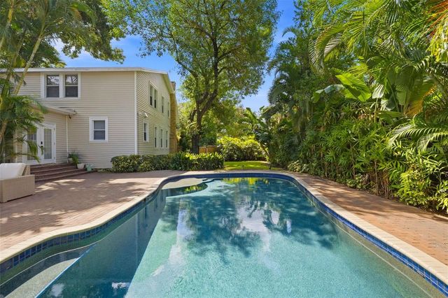 841 24TH AVENUE N, St Petersburg, FL 33704