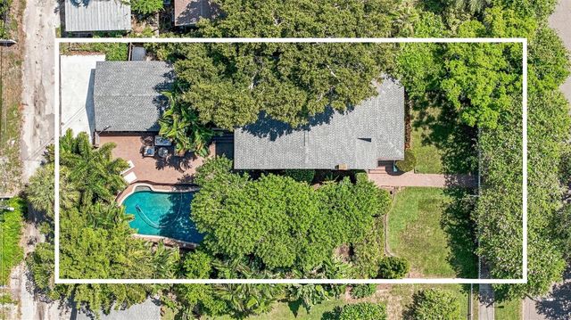 841 24TH AVENUE N, St Petersburg, FL 33704
