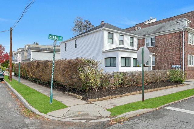 119 6th Street, Pelham, NY 10803