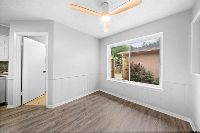 4715 Edinburgh, Tyler, TX 75703