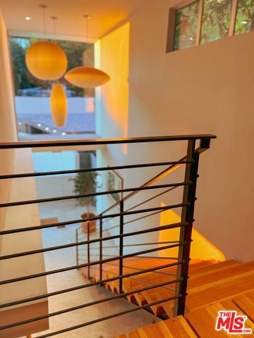 7650 Curson Terrace, Los Angeles, CA 90046