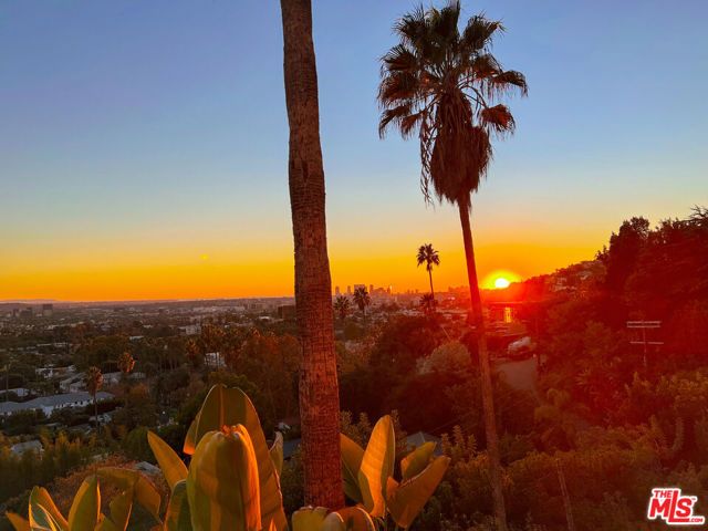 7650 Curson Terrace, Los Angeles, CA 90046