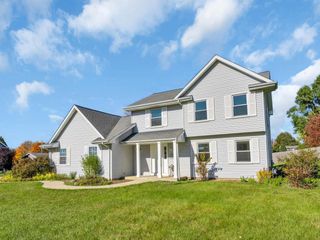 808 Weiler ROAD, Burlington, WI 53105