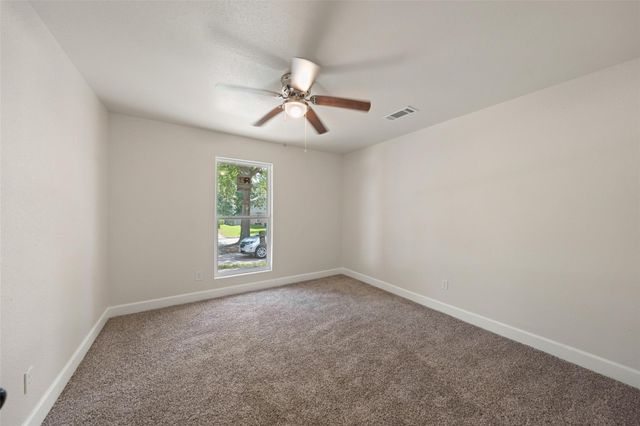 9096 N Comanche Circle, Willis, TX 77378