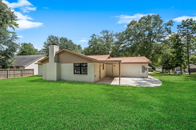 9096 N Comanche Circle, Willis, TX 77378