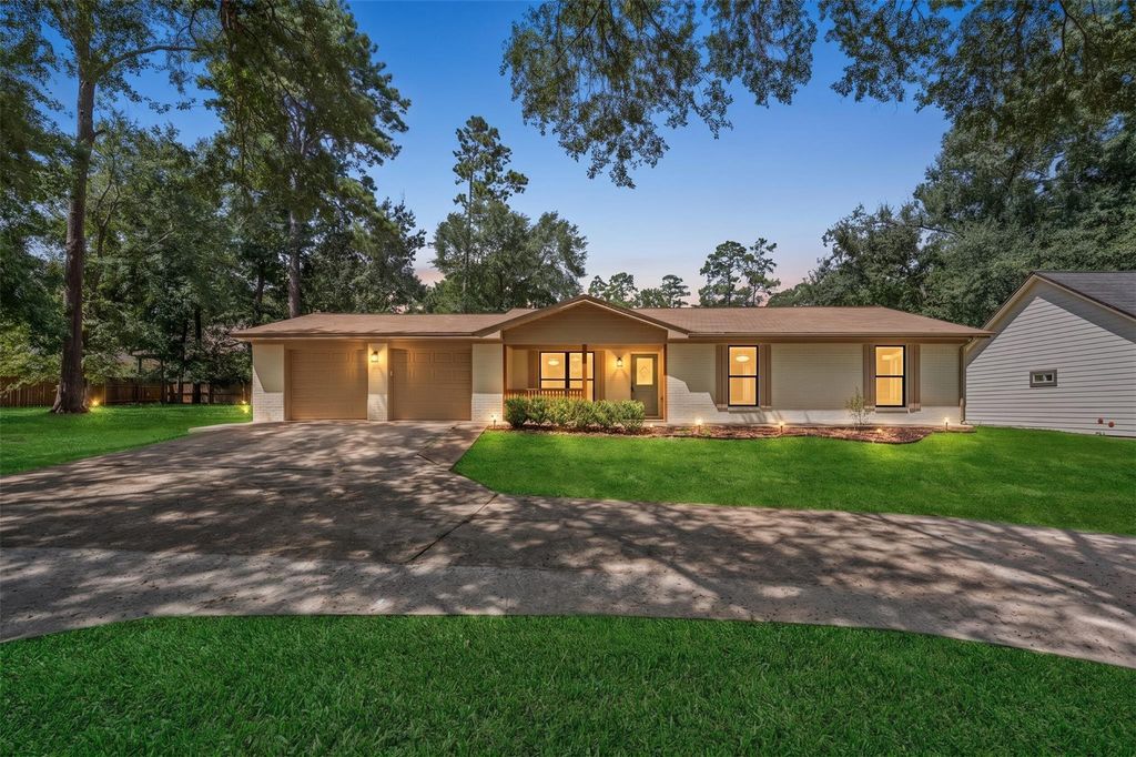 9096 N Comanche Circle, Willis, TX 77378