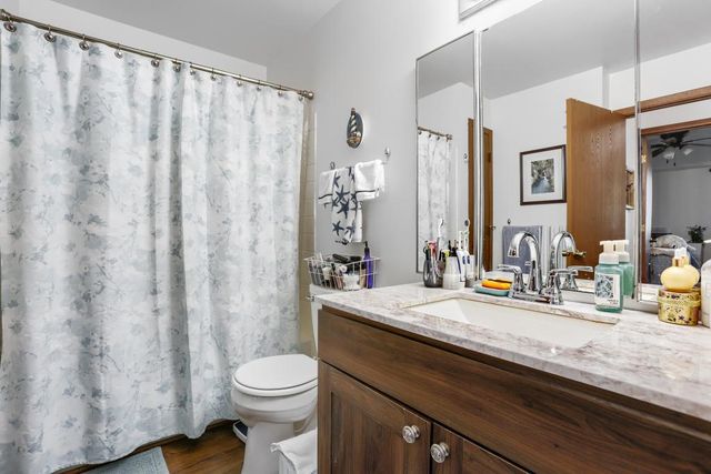 2058 Pathways Drive 9, Saint Paul, MN 55119