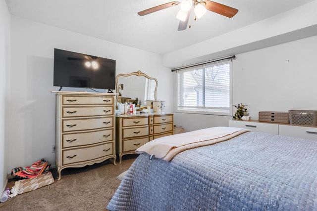 2058 Pathways Drive 9, Saint Paul, MN 55119