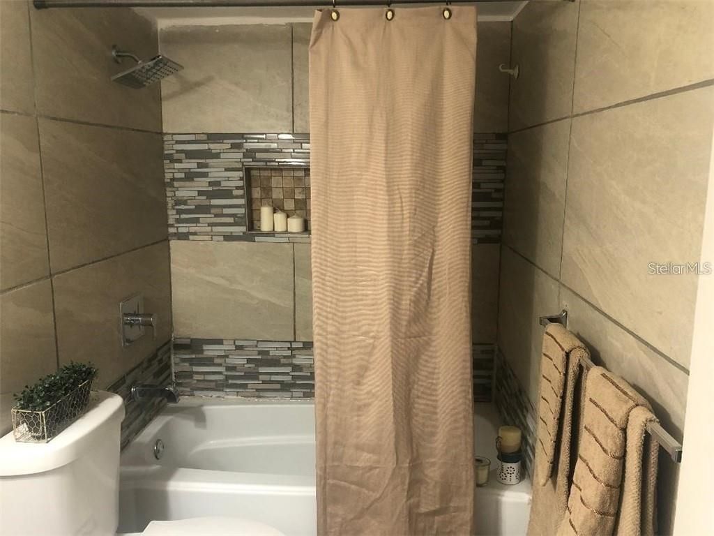 Image 10 of property listing at 1896 CARALEE BOULEVARD 1, Orlando, FL 32822