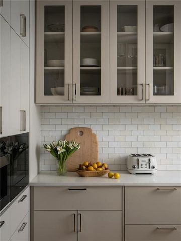 4205 Buena Vista Street 502, Dallas, TX 75205