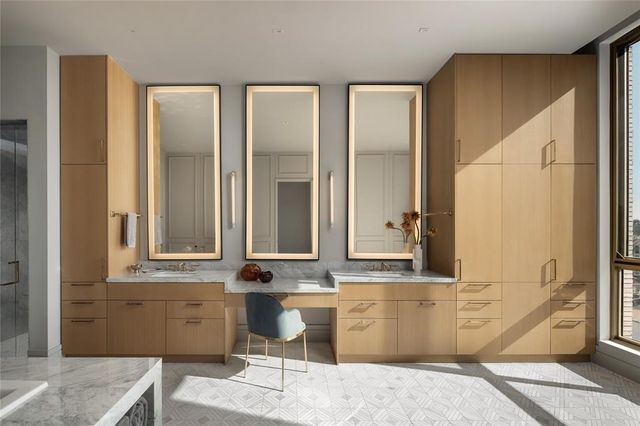 4205 Buena Vista Street 502, Dallas, TX 75205