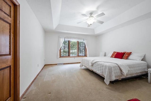 2690 WOODFIELD COURT, Green Bay, WI 54313