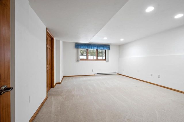 2690 WOODFIELD COURT, Green Bay, WI 54313