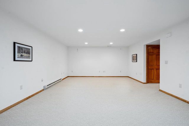 2690 WOODFIELD COURT, Green Bay, WI 54313