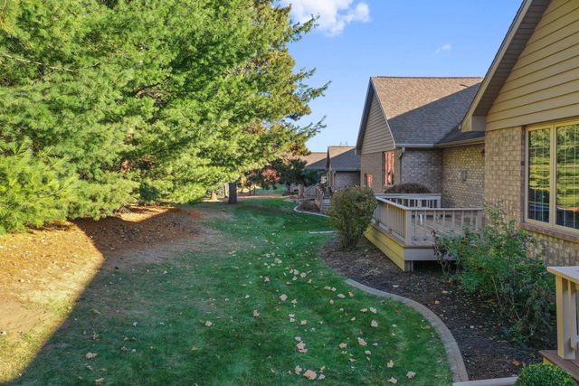 2690 WOODFIELD COURT, Green Bay, WI 54313