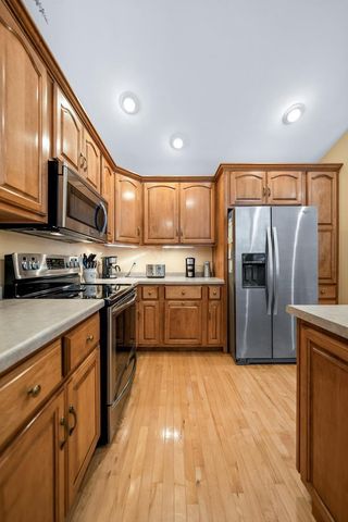 2690 WOODFIELD COURT, Green Bay, WI 54313