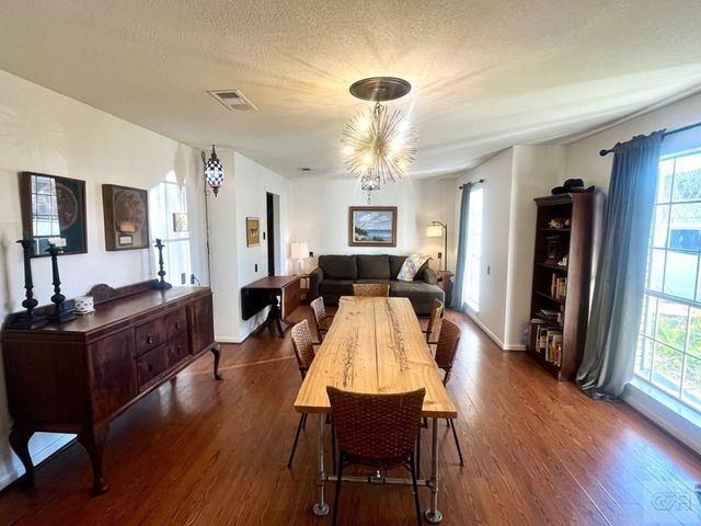 2700 Palm Circle E, Galveston, TX 77551