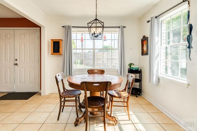 2700 Palm Circle E, Galveston, TX 77551