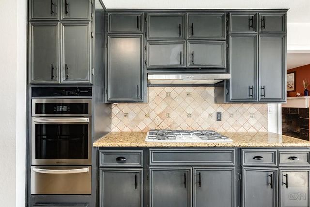 2700 Palm Circle E, Galveston, TX 77551