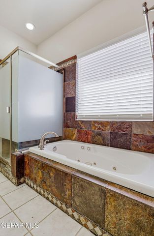 6032 LOS PUEBLOS Drive, El Paso, TX 79912