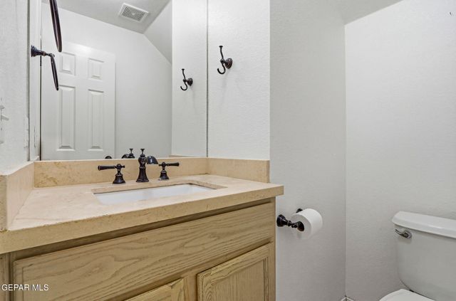 6032 LOS PUEBLOS Drive, El Paso, TX 79912