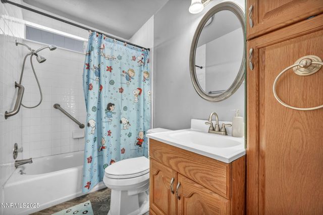 914 Glen Martin Drive, Sparks, NV 89434