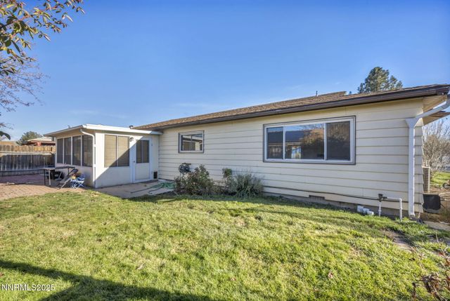 914 Glen Martin Drive, Sparks, NV 89434