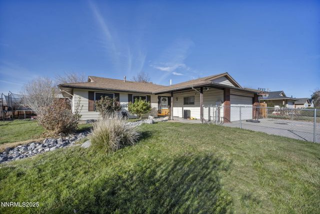 914 Glen Martin Drive, Sparks, NV 89434