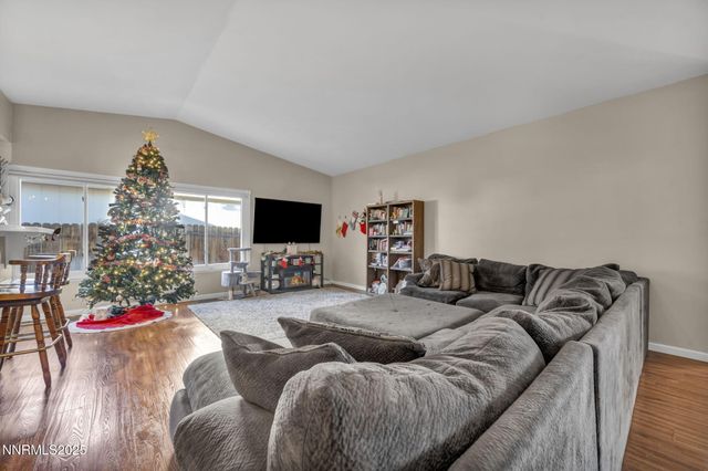 914 Glen Martin Drive, Sparks, NV 89434