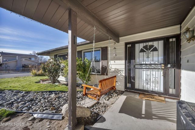 914 Glen Martin Drive, Sparks, NV 89434