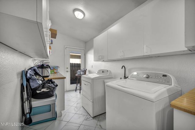 914 Glen Martin Drive, Sparks, NV 89434