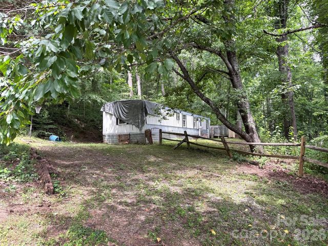 400 & 402 Sharon Road, Fairview, NC 28730