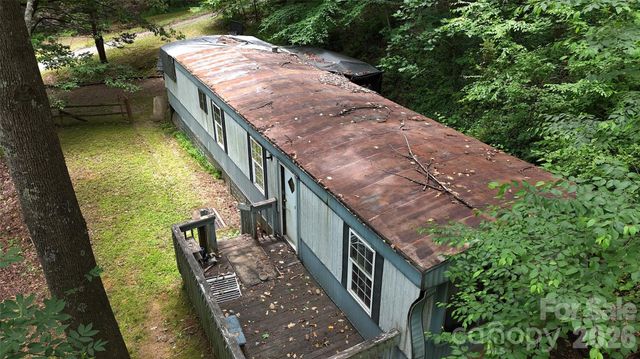 400 & 402 Sharon Road, Fairview, NC 28730