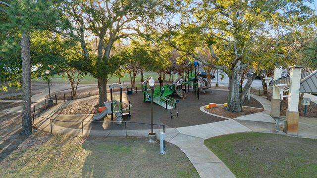 159 SE Brooks Street Unit 204, Fort Walton Beach, FL 32548