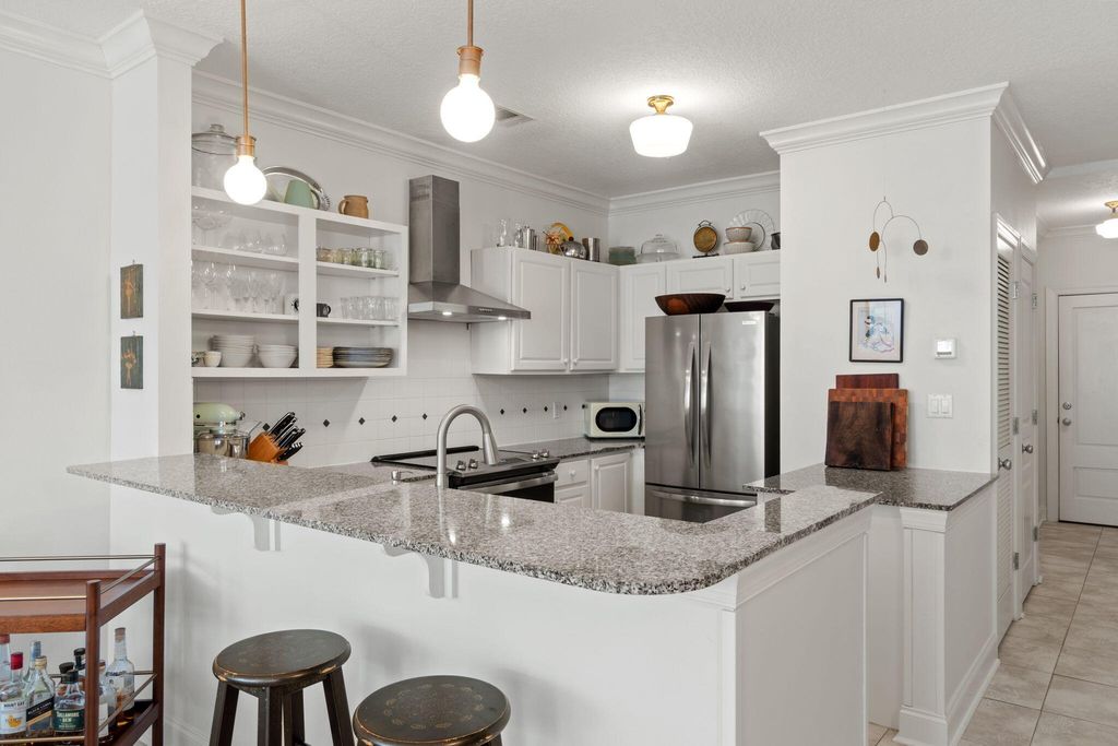 159 SE Brooks Street Unit 204, Fort Walton Beach, FL 32548