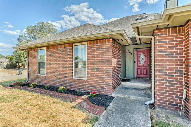1808 Goldenrod Lane, Midwest City, OK 73130