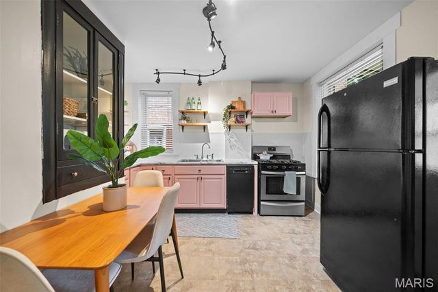 2015 Schaeffer Place, St Louis, MO 63139