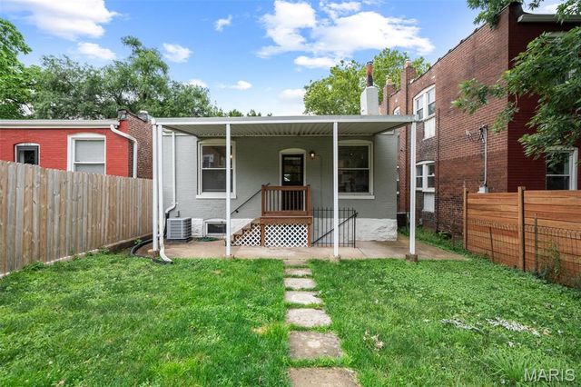 2015 Schaeffer Place, St Louis, MO 63139