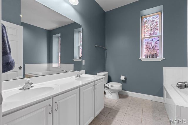 2210 Missouri Avenue, St Louis, MO 63104