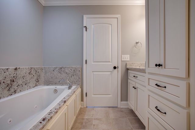 863 Presley Cir, Mount Pleasant, TN 38474