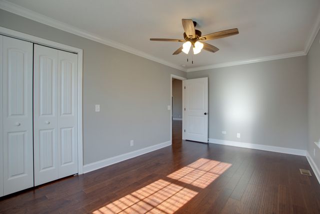 863 Presley Cir, Mount Pleasant, TN 38474