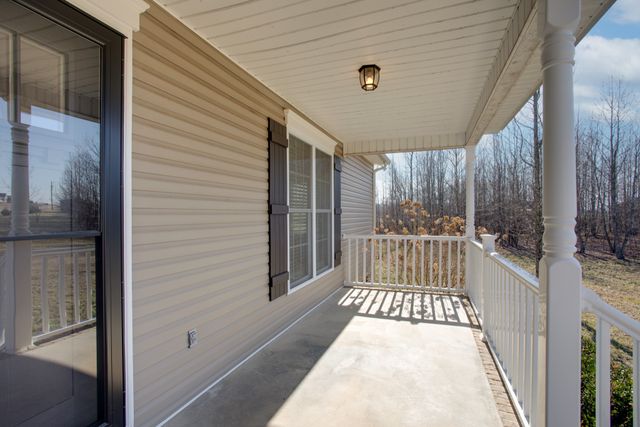 863 Presley Cir, Mount Pleasant, TN 38474