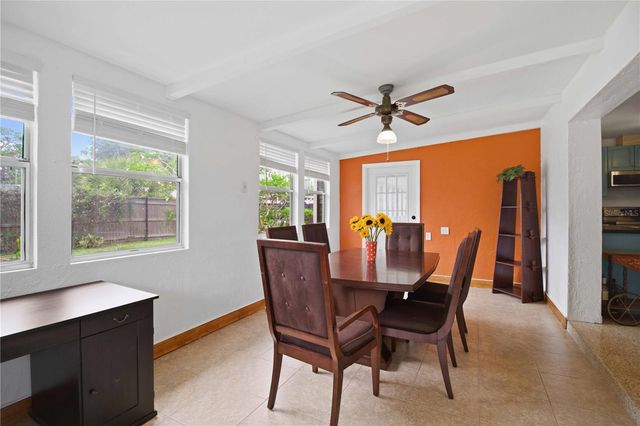 330 CROSBY COURT, Sarasota, FL 34237
