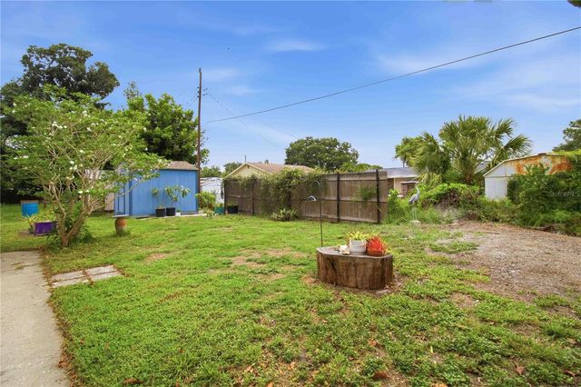 330 CROSBY COURT, Sarasota, FL 34237