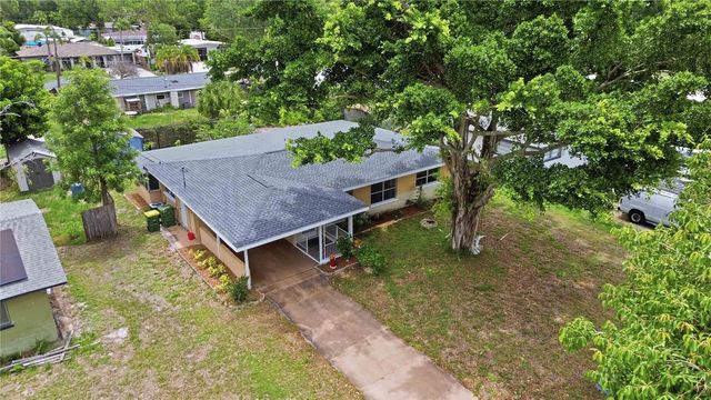 330 CROSBY COURT, Sarasota, FL 34237