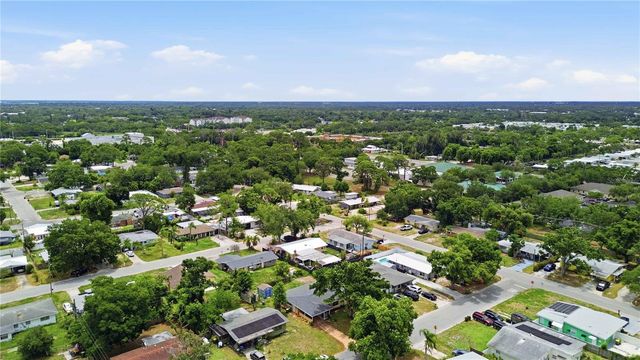 330 CROSBY COURT, Sarasota, FL 34237